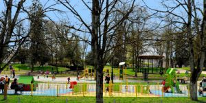 Attention, les city stade et jeux pour enfants sont interdits au public