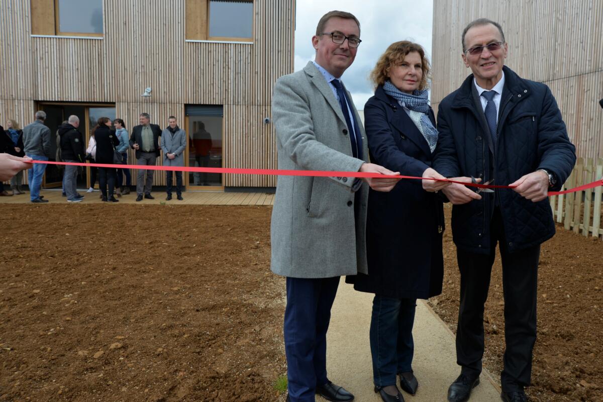 Inauguration de 42 logements aux Planchettes