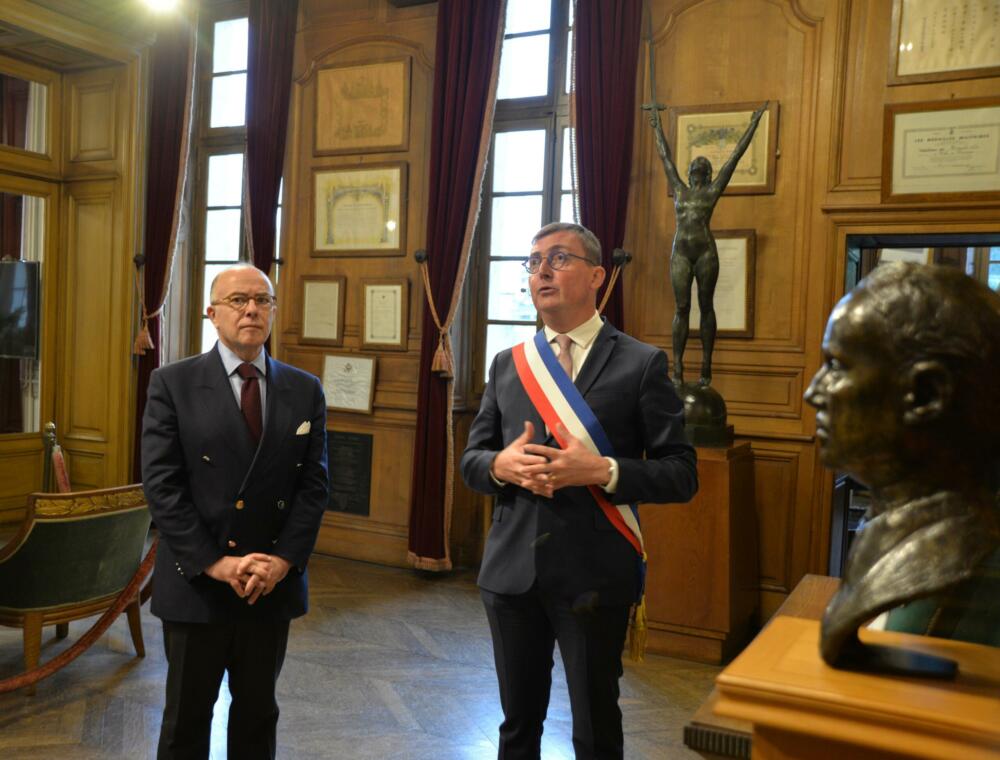 Accueil de Monsieur Bernard CAZENEUVE